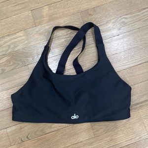 NWOT Alo cross back sports bra